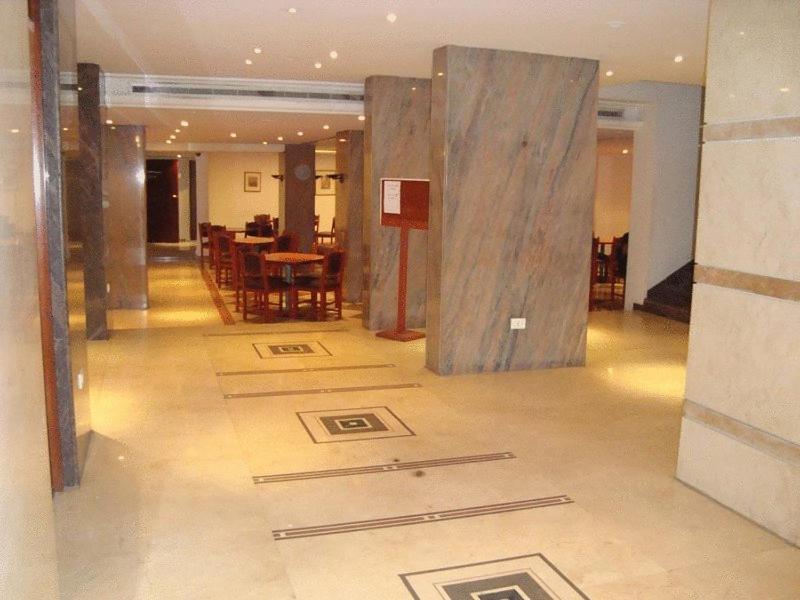 Charles Hotel Beiroet Buitenkant foto