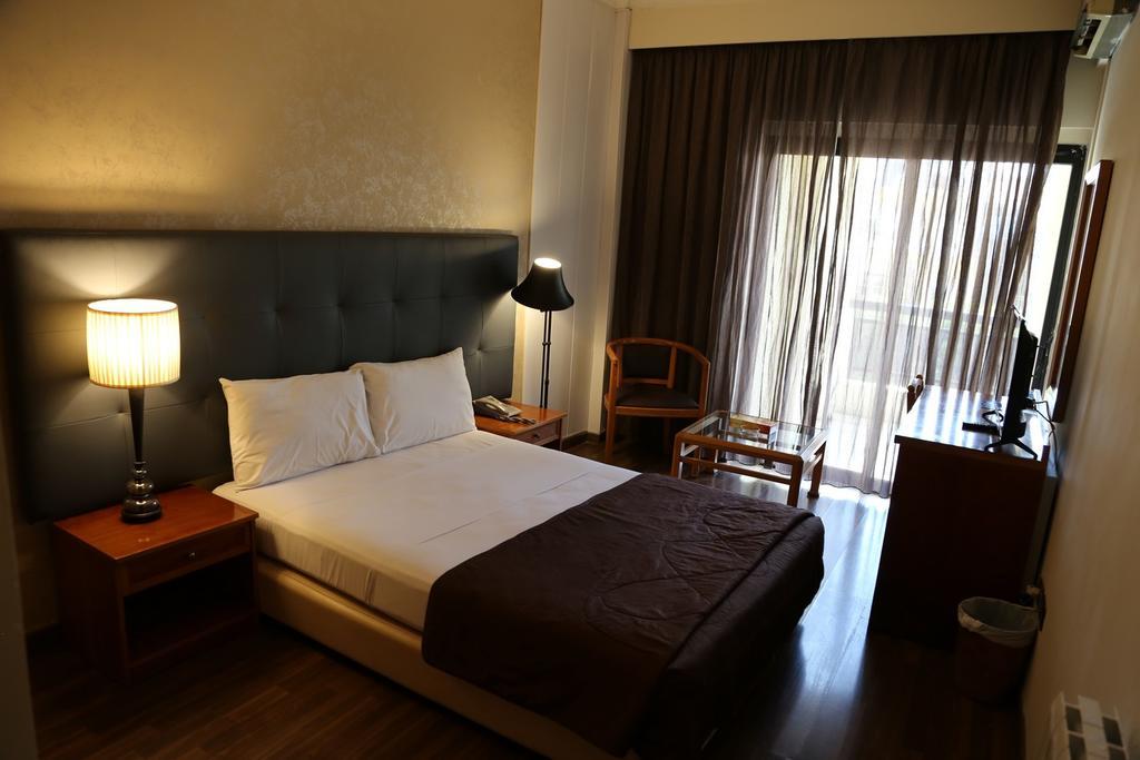 Charles Hotel Beiroet Buitenkant foto