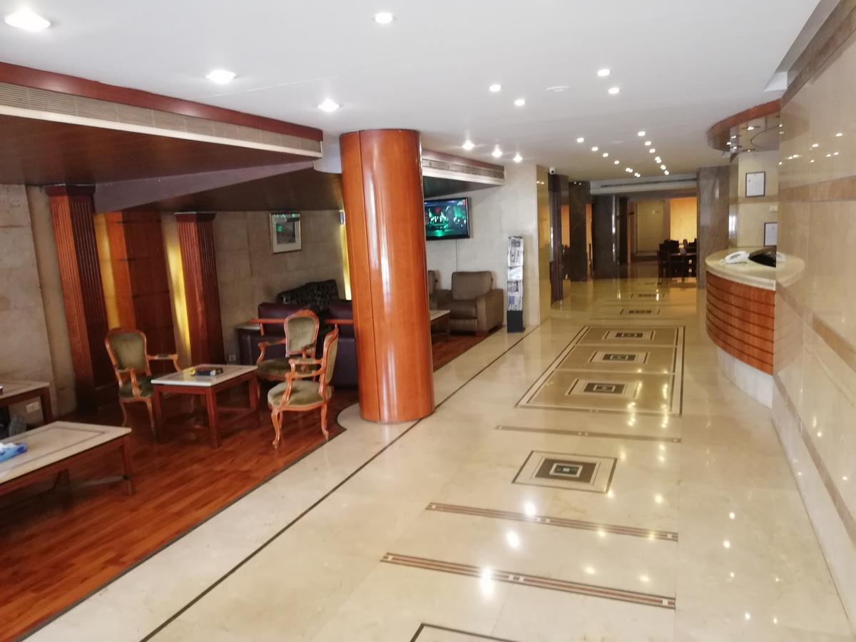 Charles Hotel Beiroet Buitenkant foto