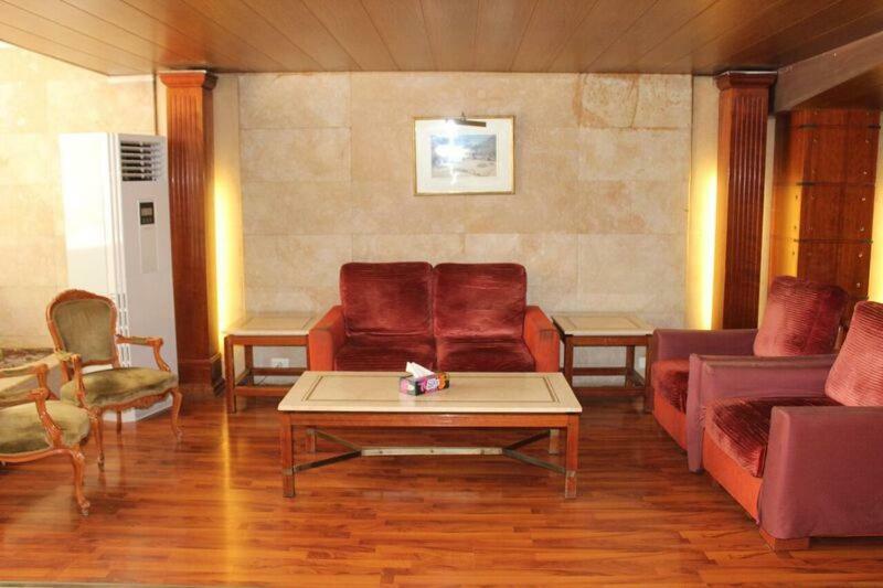 Charles Hotel Beiroet Buitenkant foto